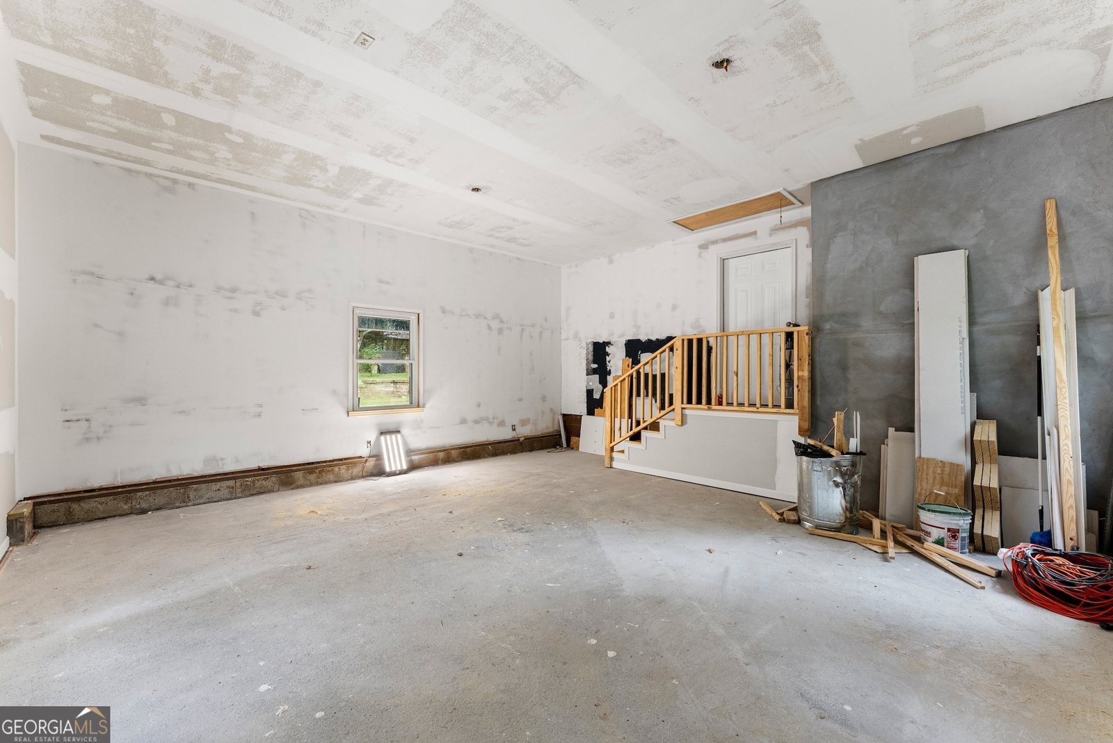 438 Dixon Drive Cleveland - Photo 27