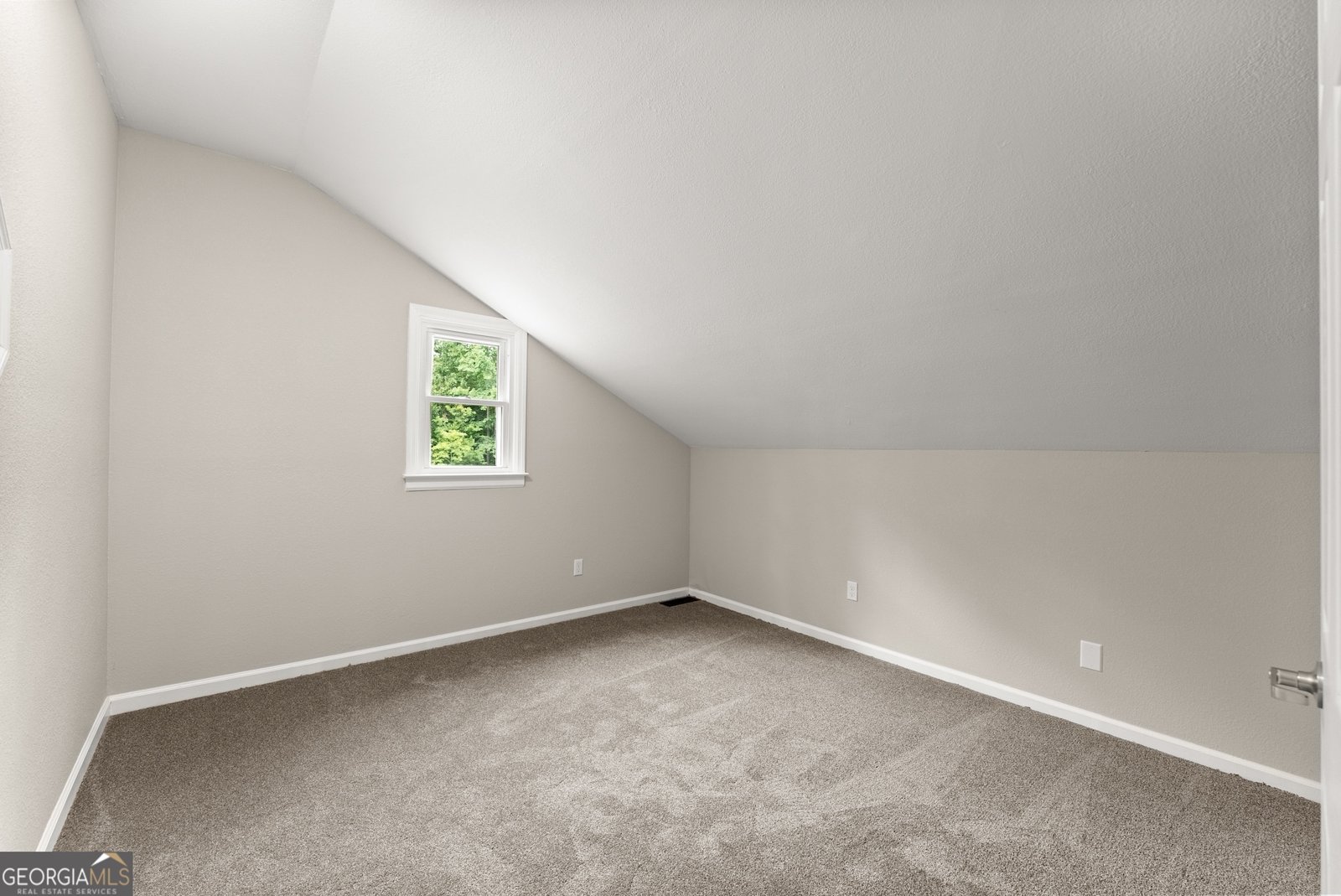 438 Dixon Drive Cleveland - Photo 32