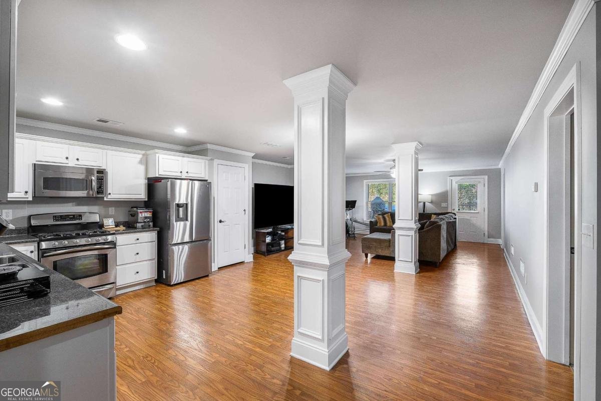 679 Crystal Cove Court Loganville - Photo 45