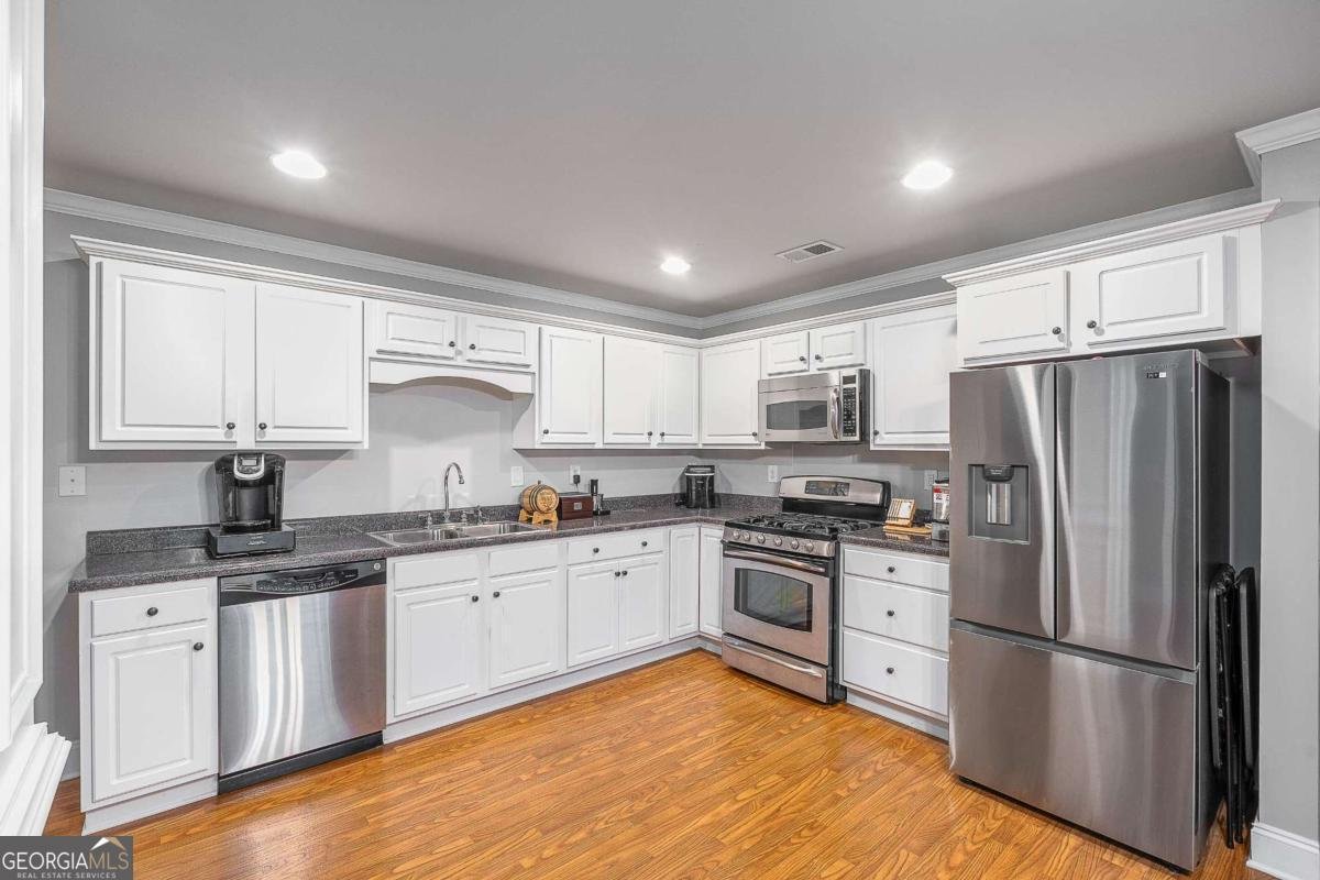 679 Crystal Cove Court Loganville - Photo 47