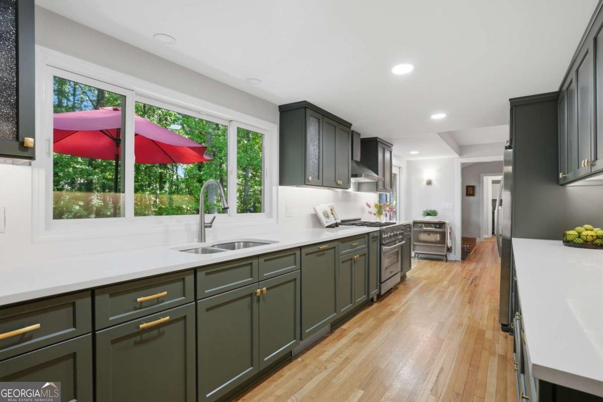 135 Beechwood Trail Roswell - Photo 6