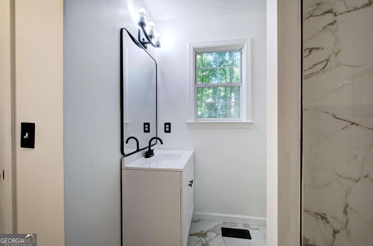 22 Nottingham Drive Cartersville - Photo 17