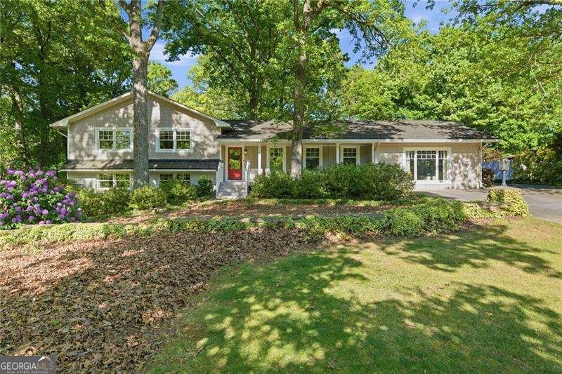 2875 Barbara Lane Marietta - Photo 1