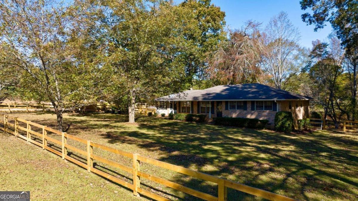 8100 Hog Mountain Road Statham - Photo 1