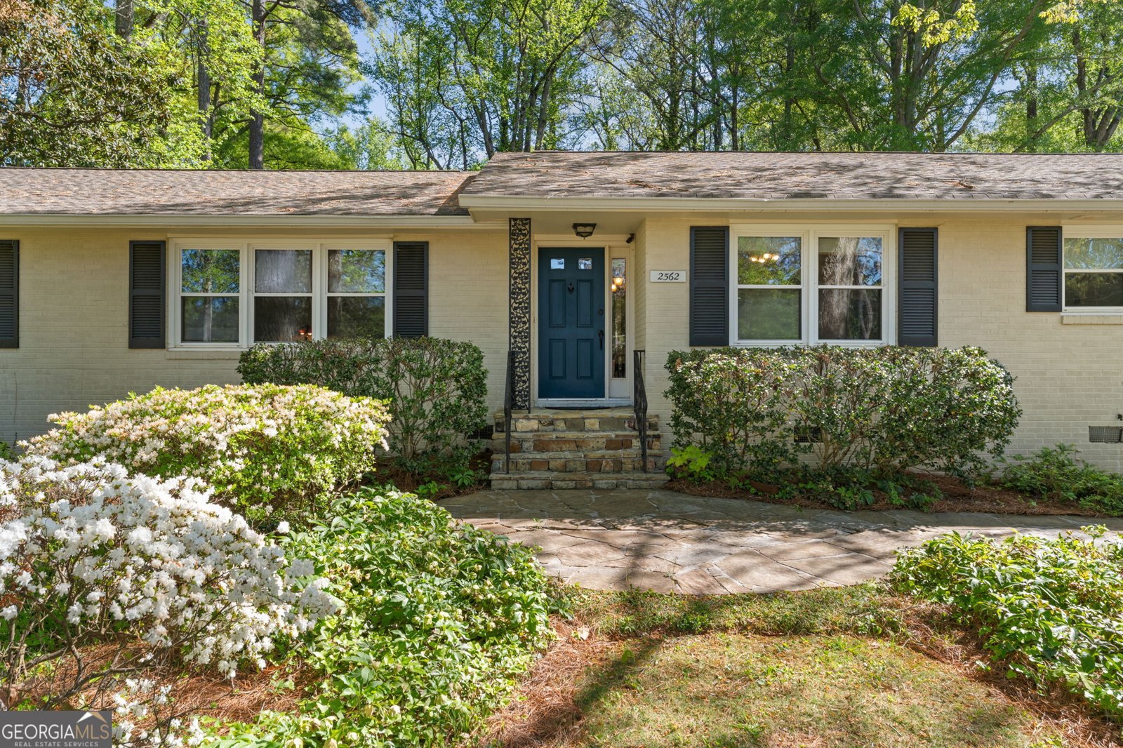 2562 Circlewood Road Atlanta - Photo 6
