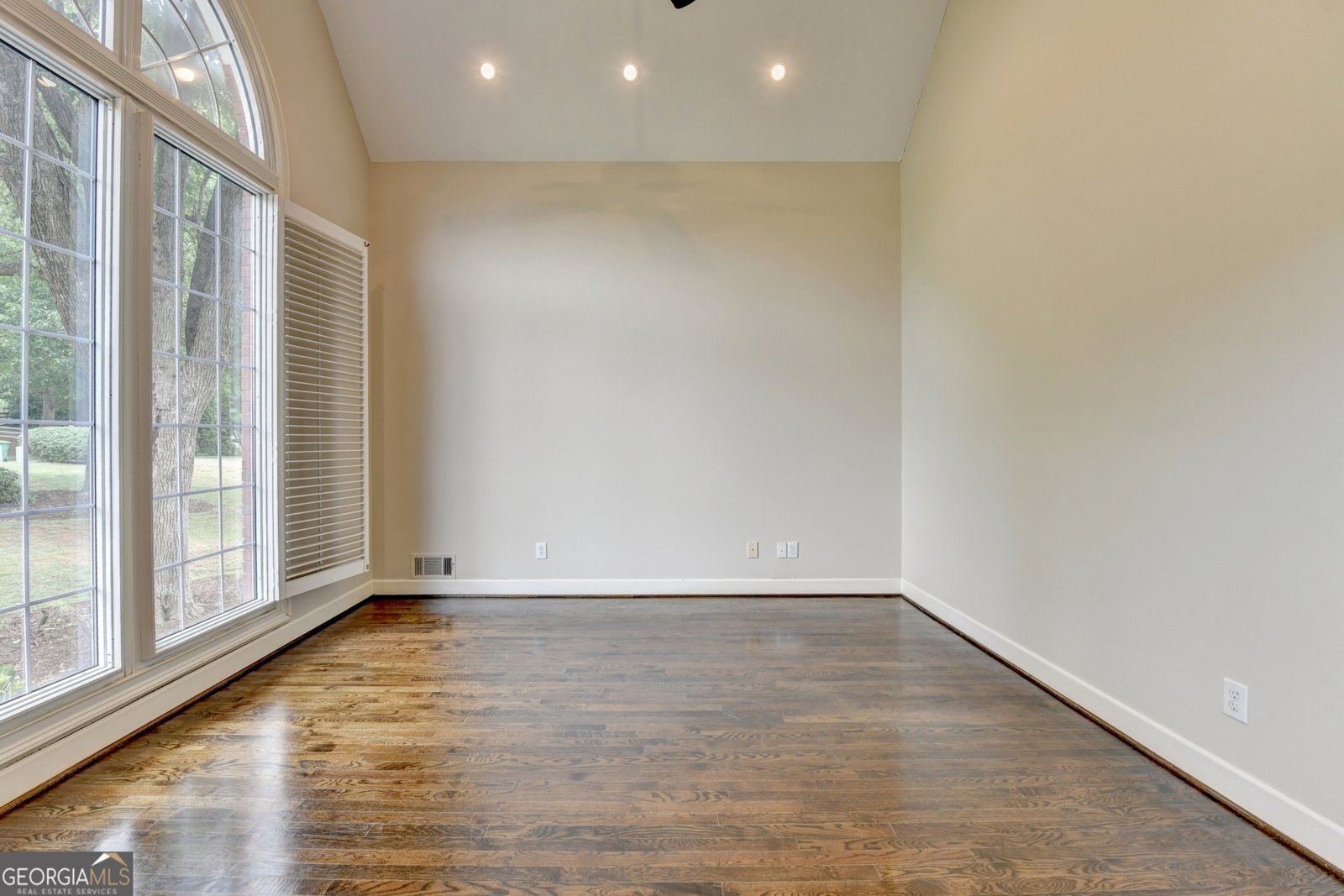 665 Kensington Farms Drive Milton - Photo 6