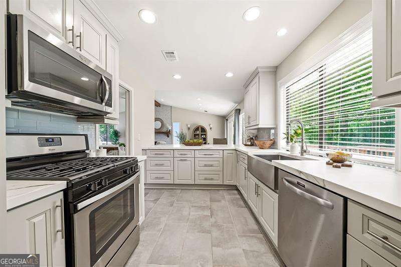 1032 Muirfield Drive Marietta - Photo 12