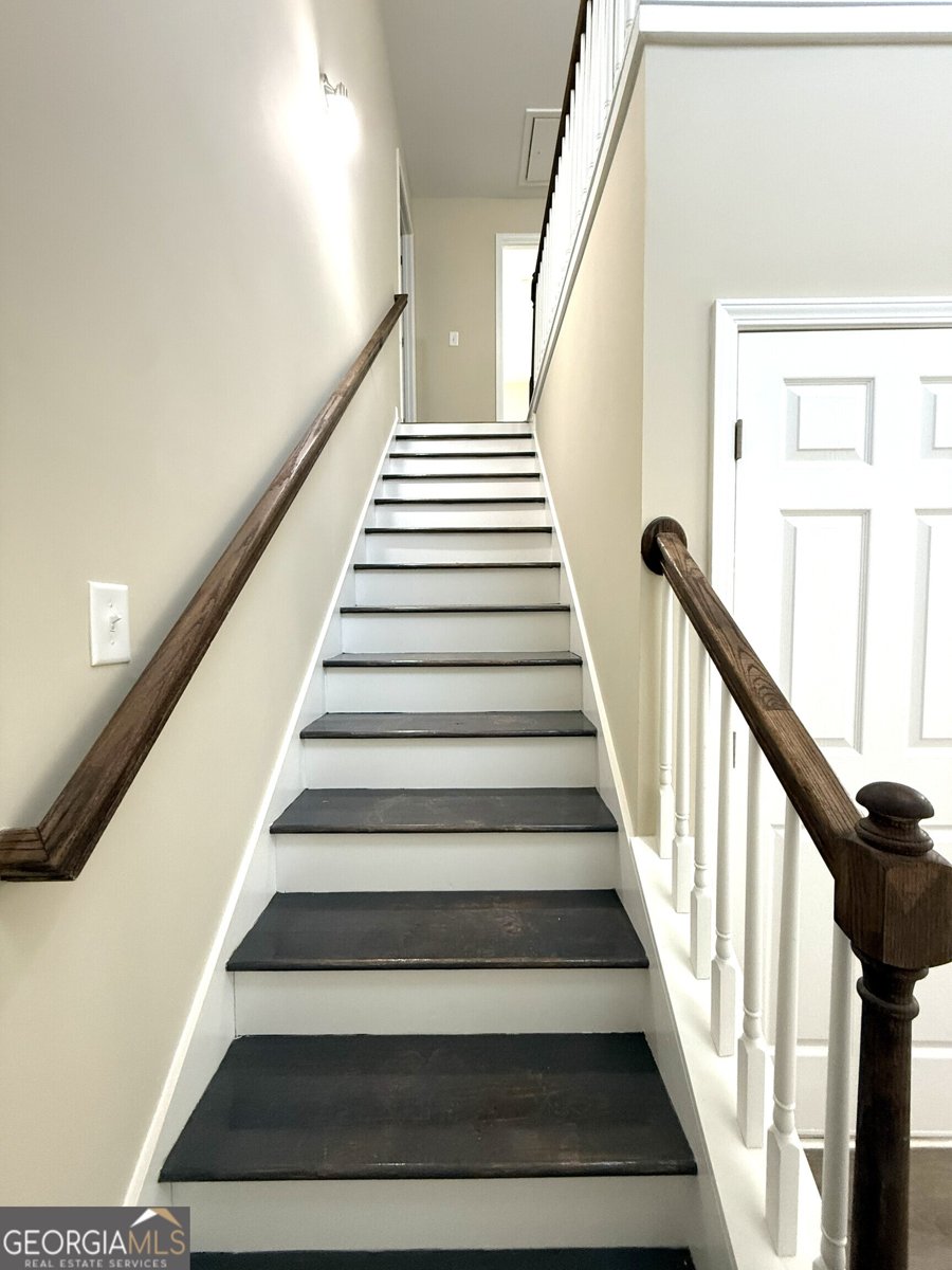 190 Charlotte Circle Statham - Photo 10