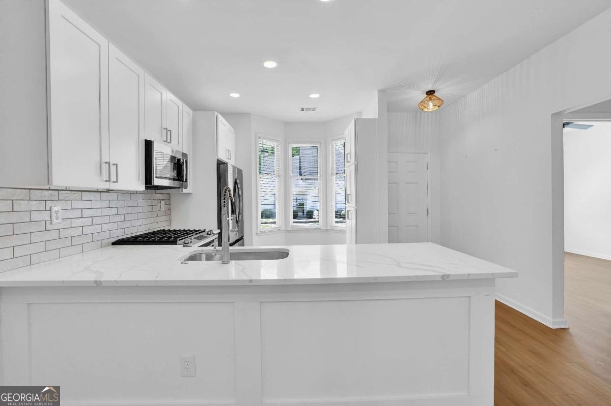 142 Victoria Way Roswell - Photo 9