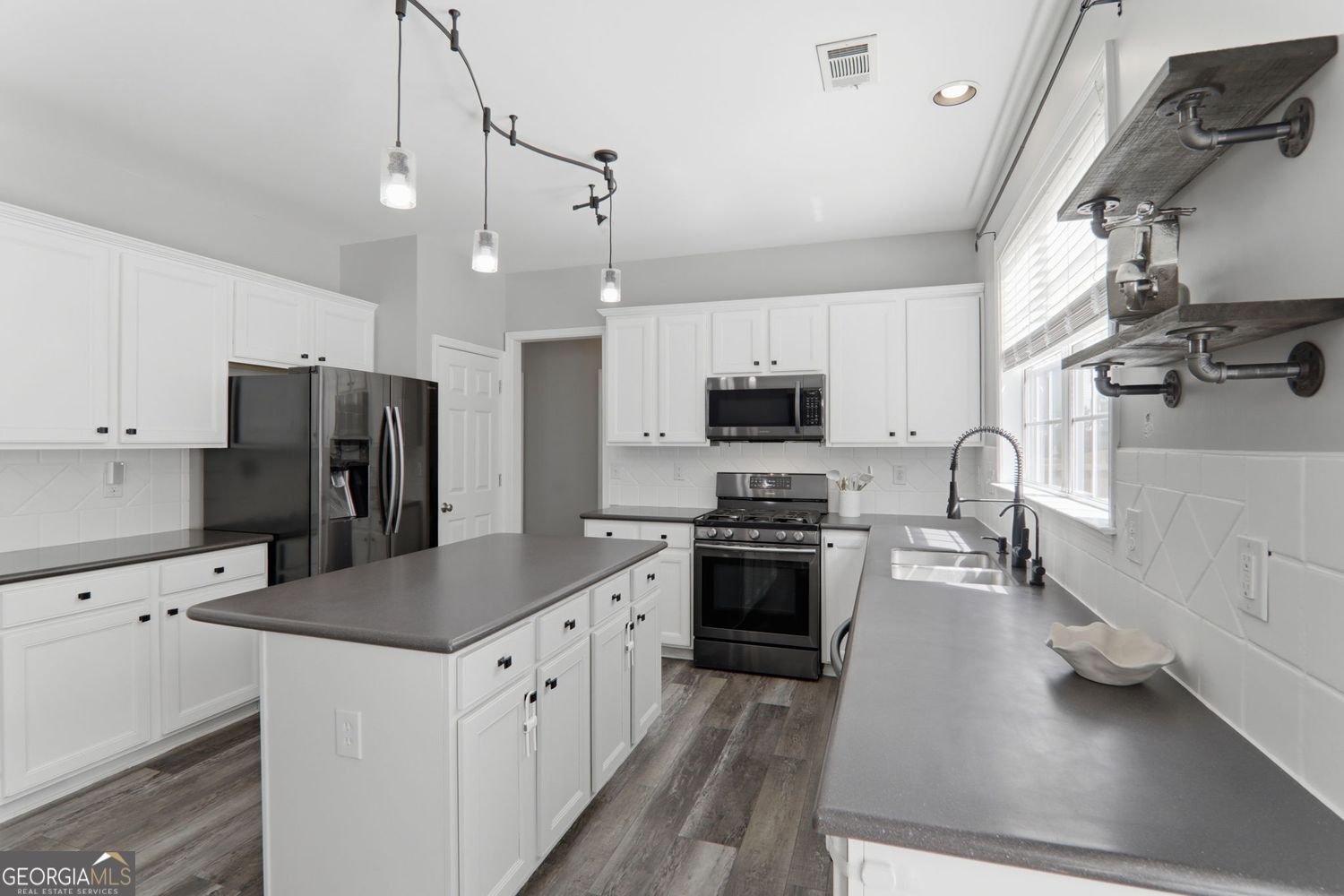 3590 Davyne Bend Cumming - Photo 18