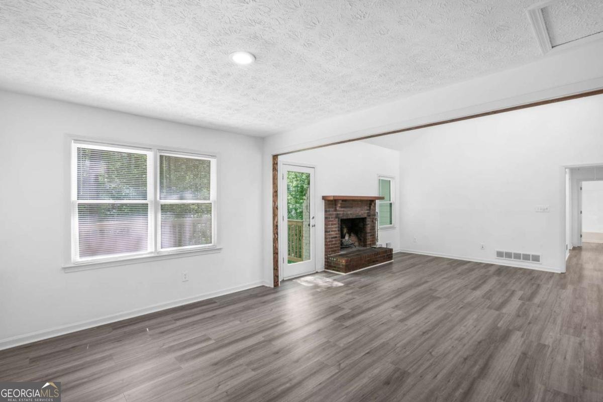 1373 Fairfield SW Drive Lilburn - Photo 10