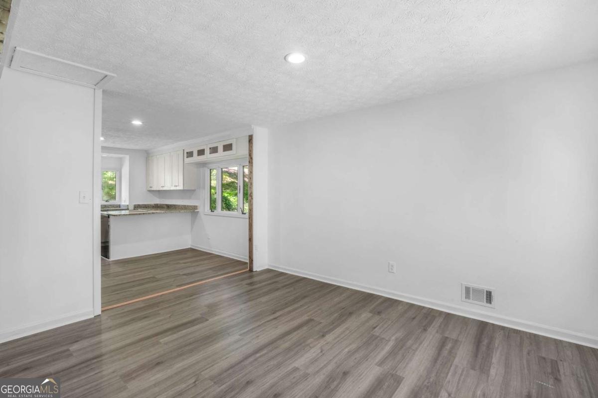 1373 Fairfield SW Drive Lilburn - Photo 12