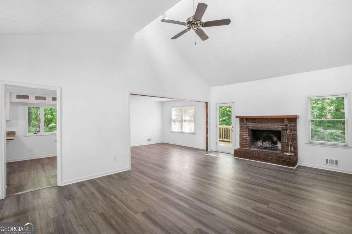 1373 Fairfield SW Drive Lilburn - Photo 8