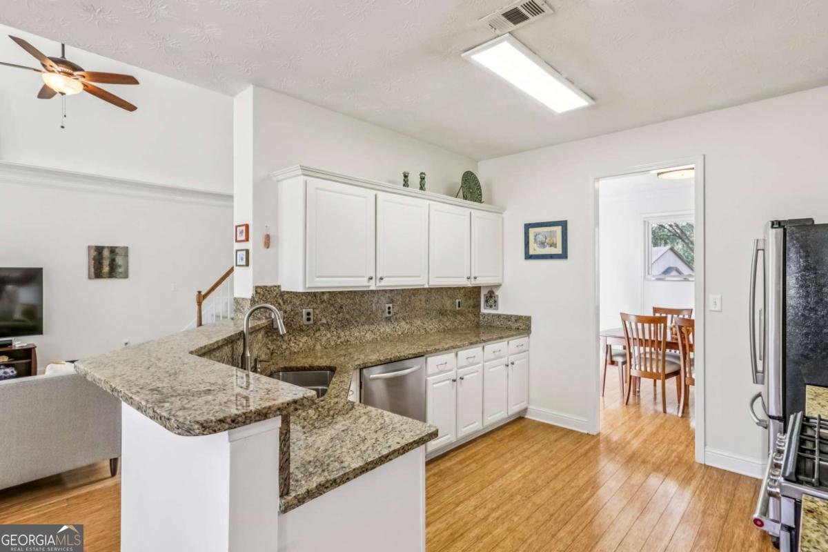 3135 Goldmist Drive Buford - Photo 11