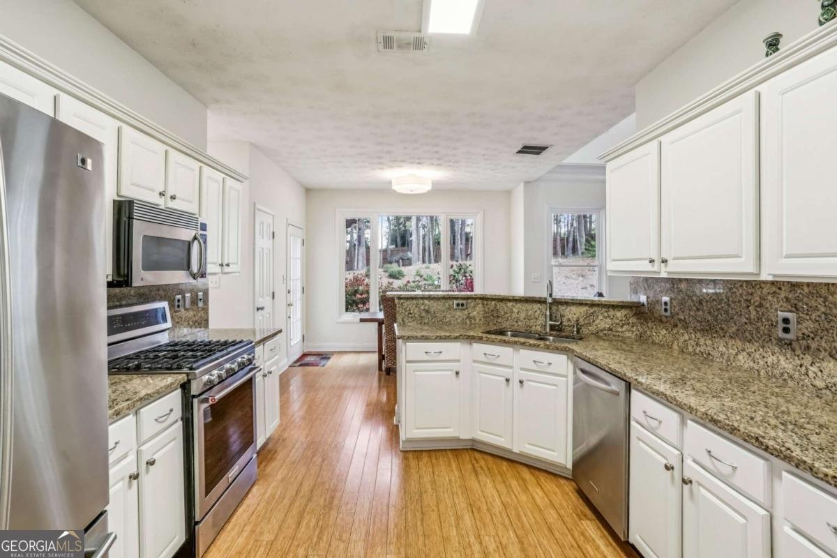 3135 Goldmist Drive Buford - Photo 13