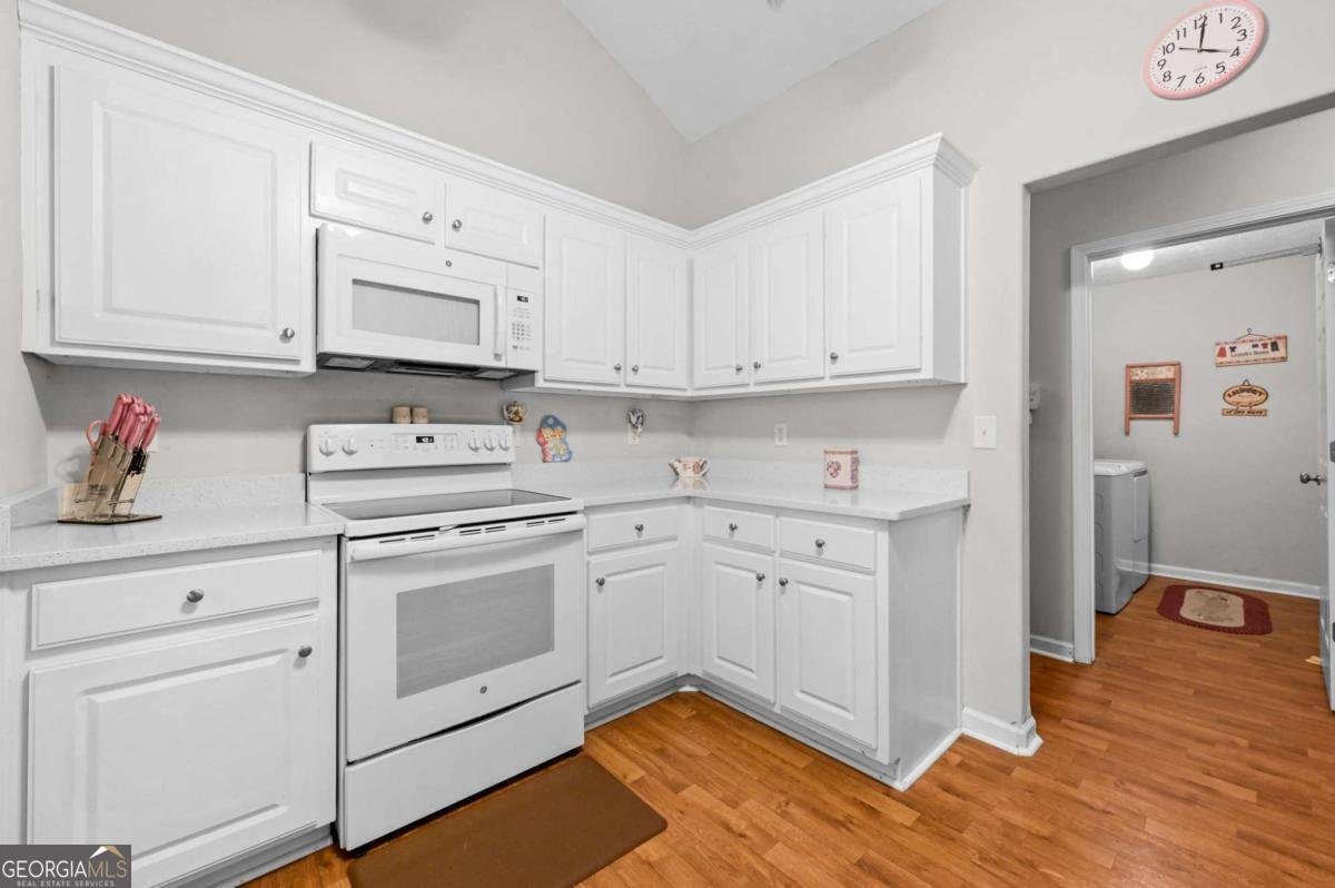 586 Kristin Lane Winder - Photo 15