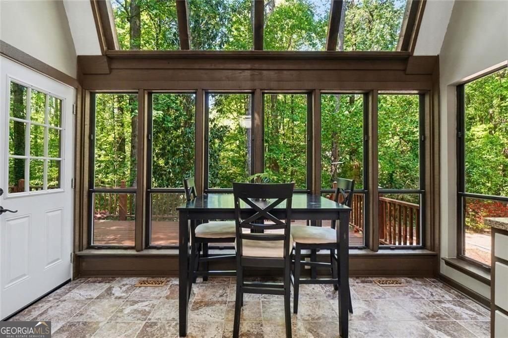 4510 Doncaster Court Mableton - Photo 6