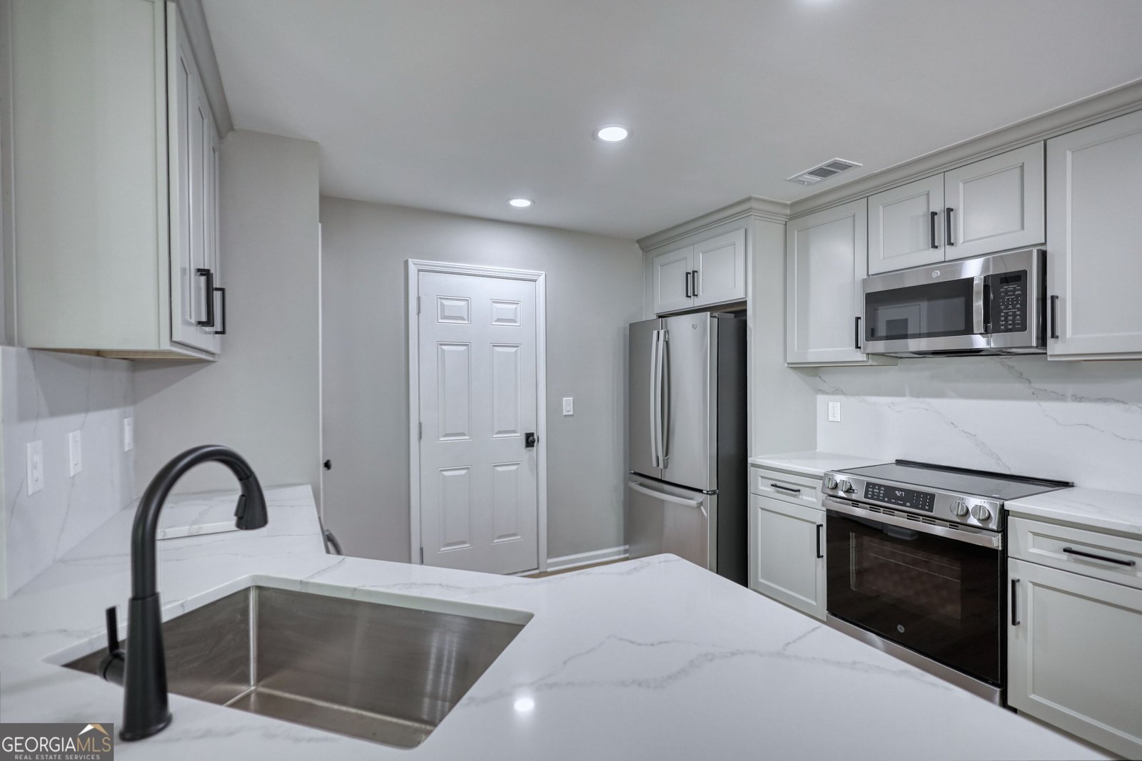 854 Hawk Creek Trail Winder - Photo 14