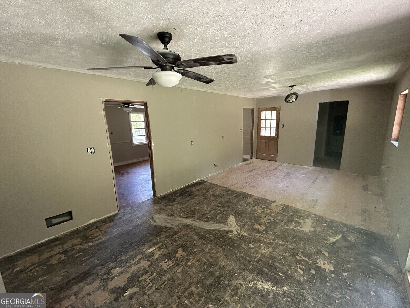 169 Kennedy Road Griffin - Photo 14