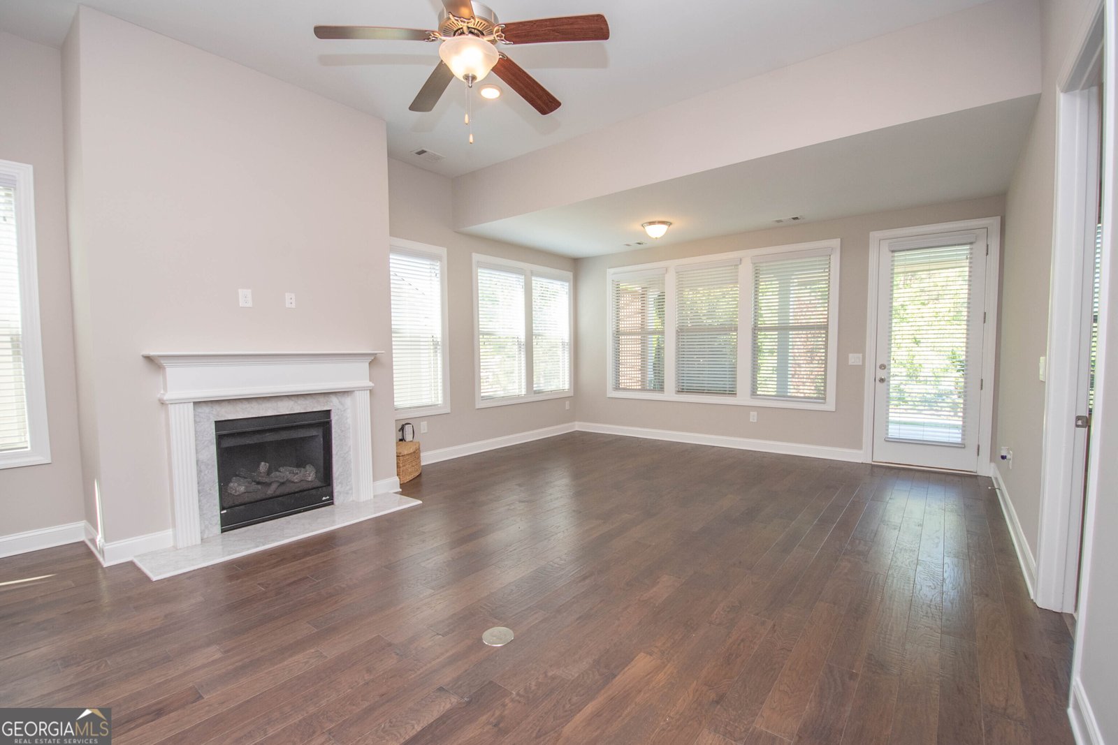 245 Spruce Pine Circle Peachtree City - Photo 13