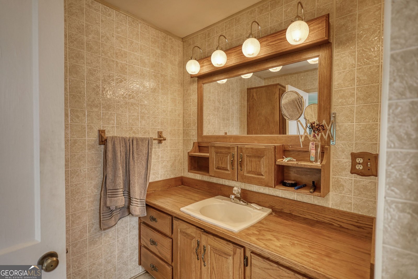 706 Railroad Street Shady Dale - Photo 18