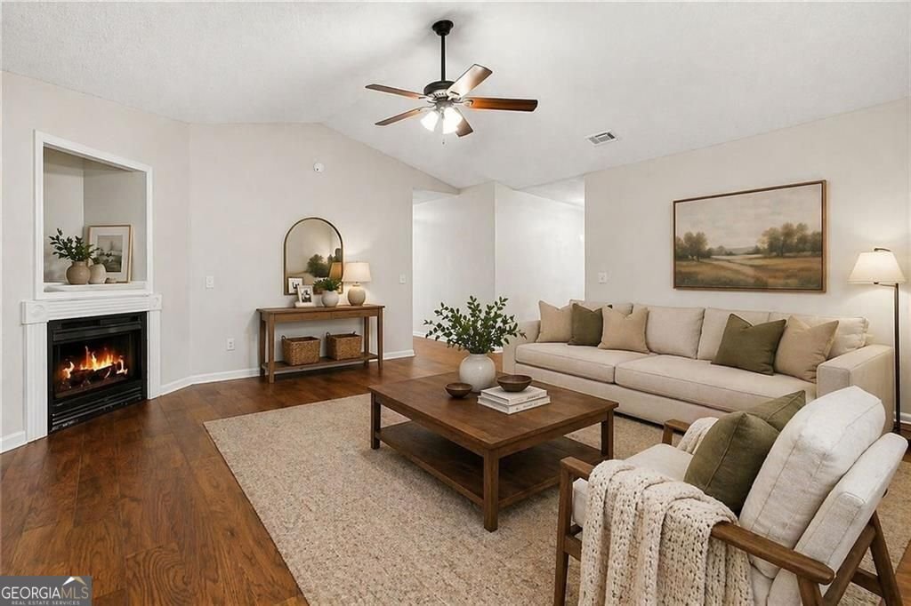 530 Mica Trace Atlanta - Photo 1