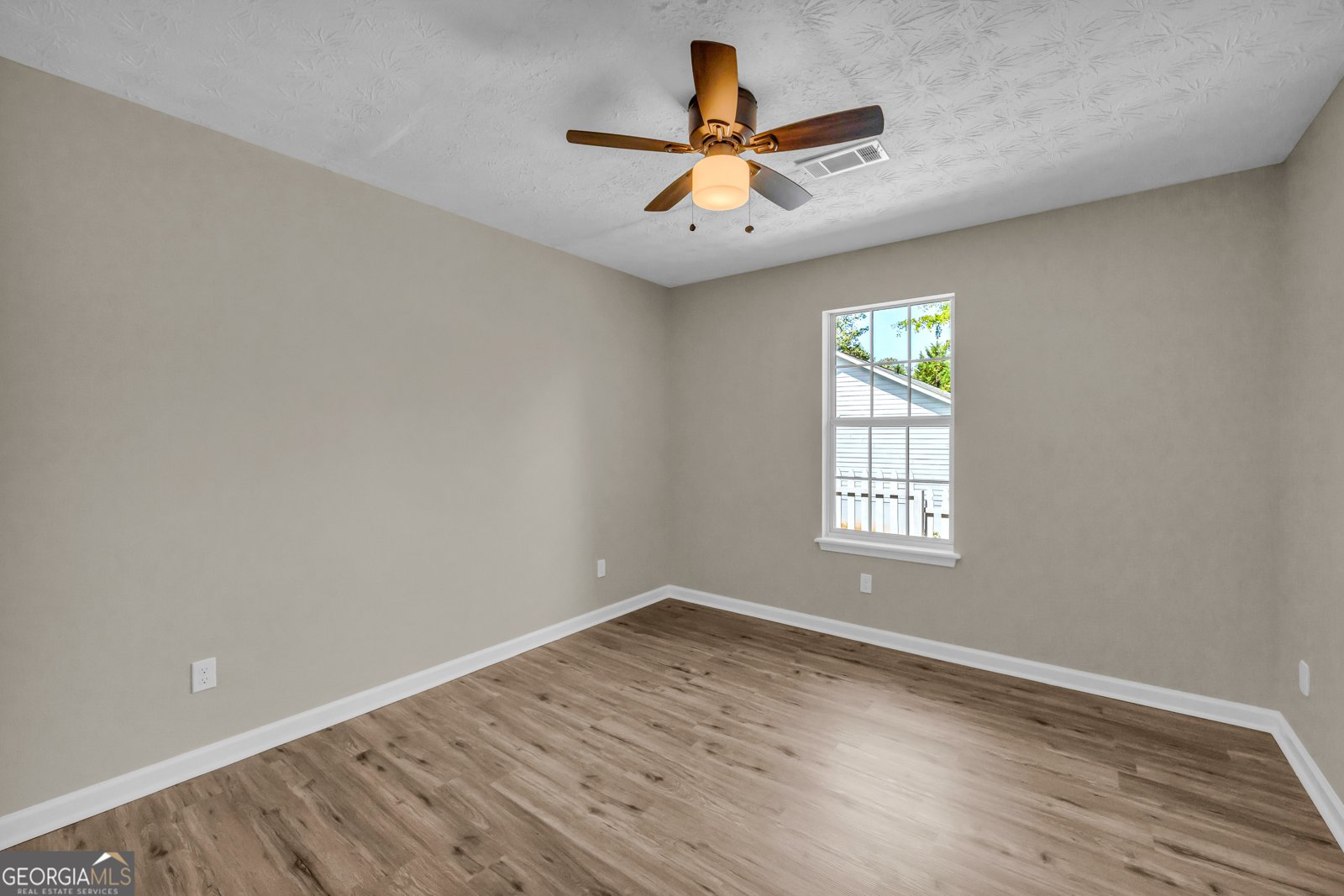 248 Highland Estate Commerce - Photo 32