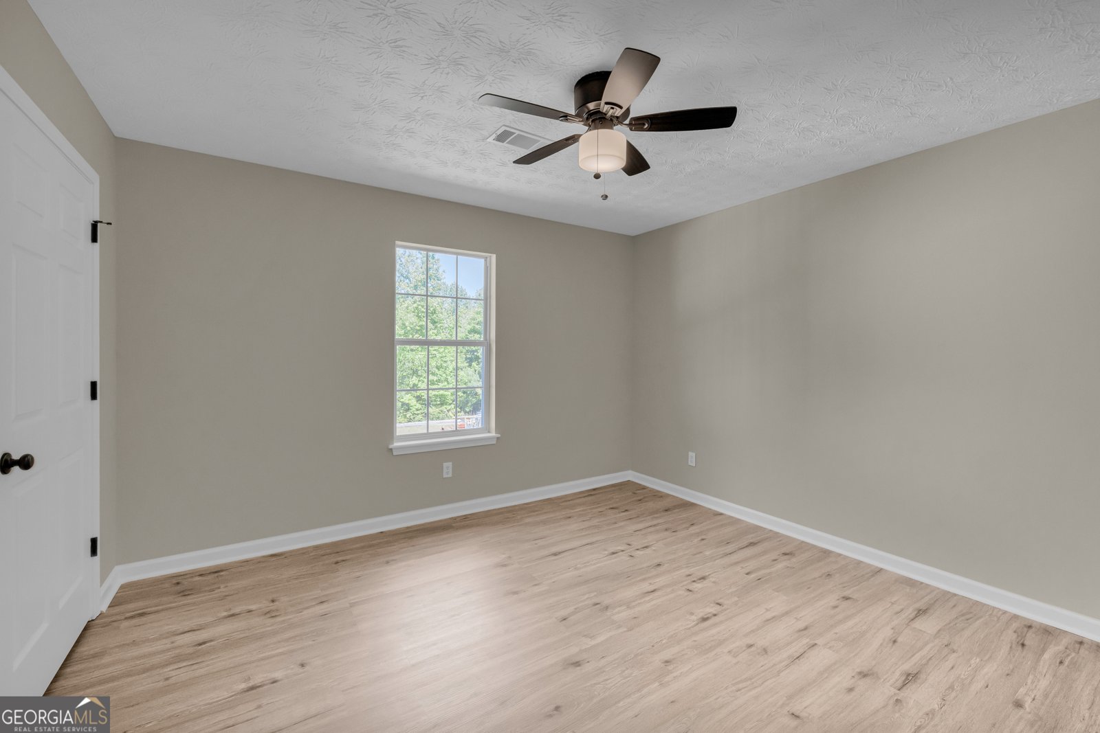 248 Highland Estate Commerce - Photo 34