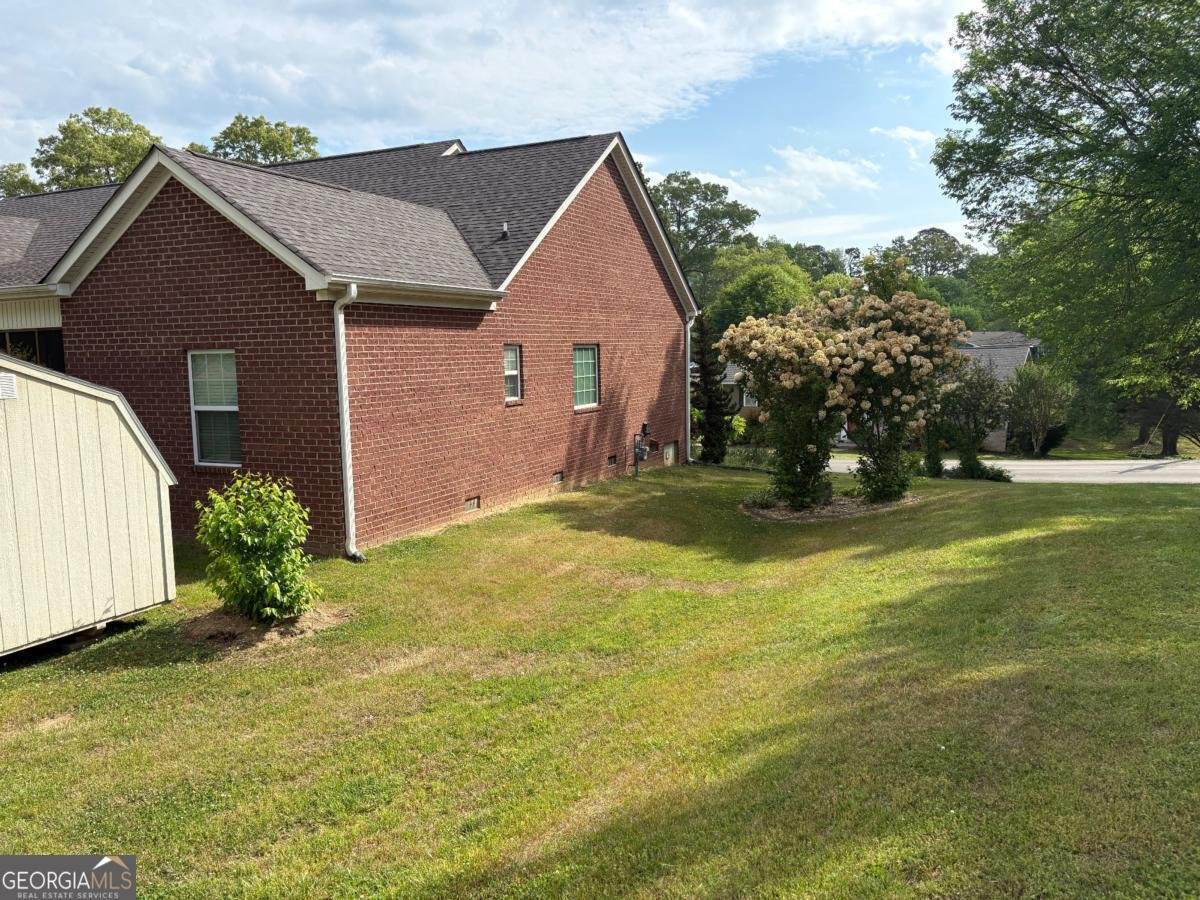 805 Thomas Avenue Chickamauga - Photo 8