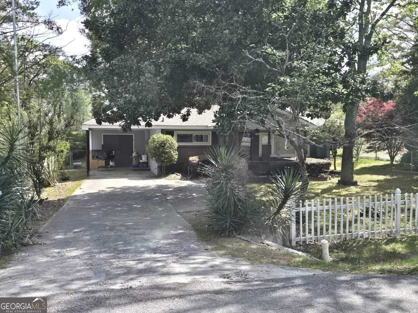 472 Denham Street Riverdale - Photo 1