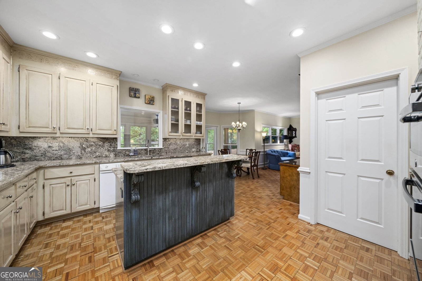 300 Waterpine Court Sandy Springs - Photo 15