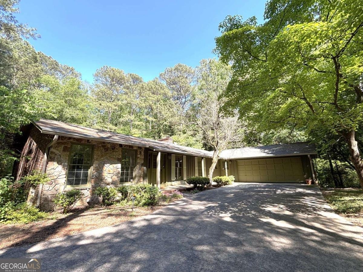 729 Ga-92 Fayetteville - Photo 1