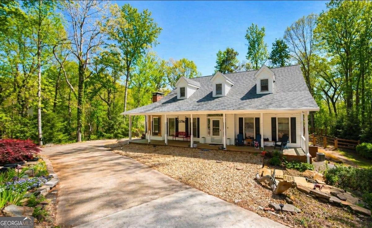 5735 Ridge Drive Douglasville - Photo 1