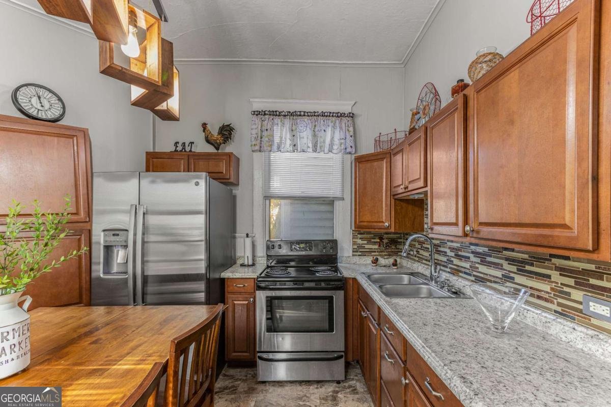 211 34Th Street Savannah - Photo 18