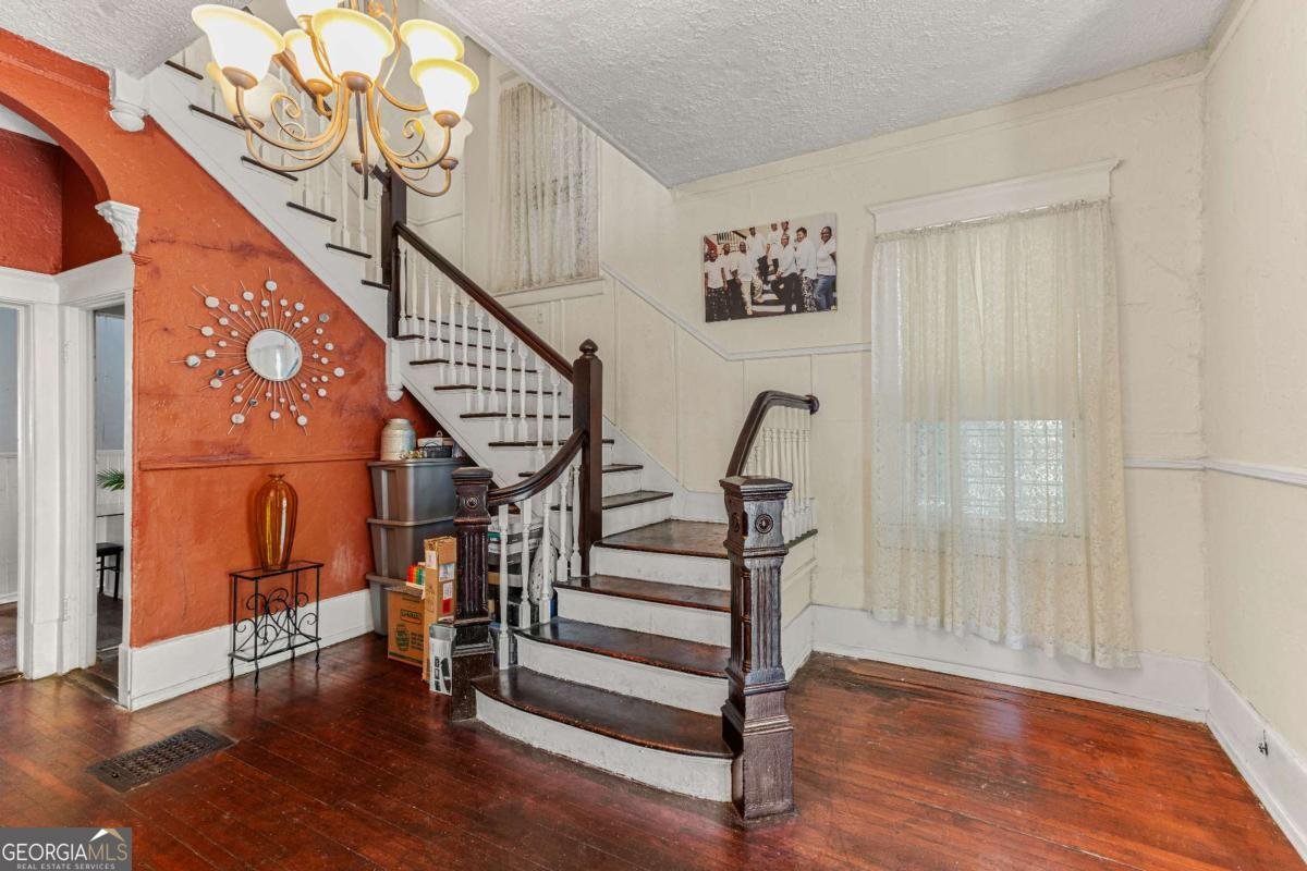 211 34Th Street Savannah - Photo 7