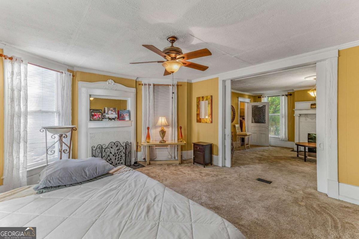 211 34Th Street Savannah - Photo 8