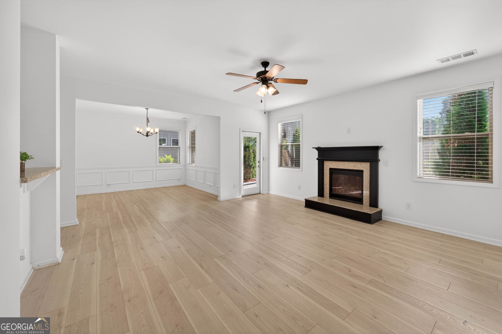 6837 Big Sky Drive Flowery Branch - Photo 10