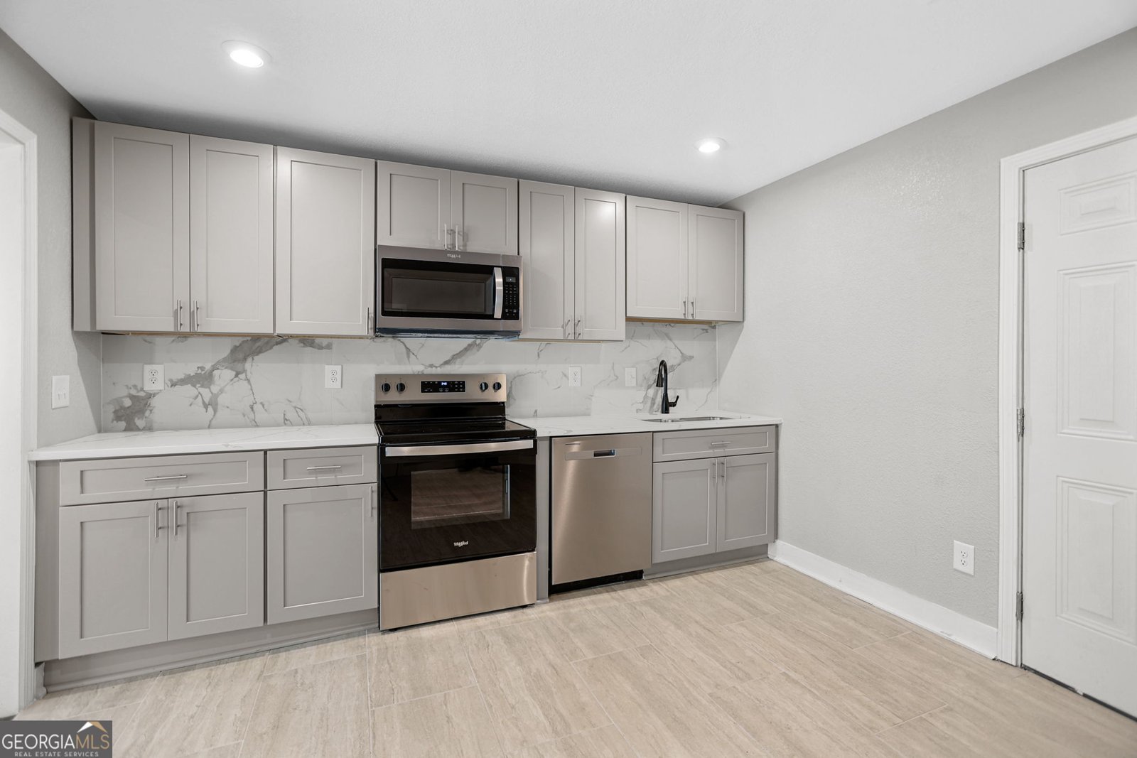 3356 Kings Park Circle Macon - Photo 16