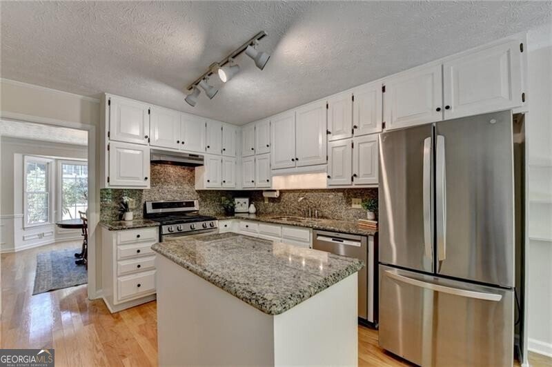 2825 Shurburne Drive Alpharetta - Photo 13