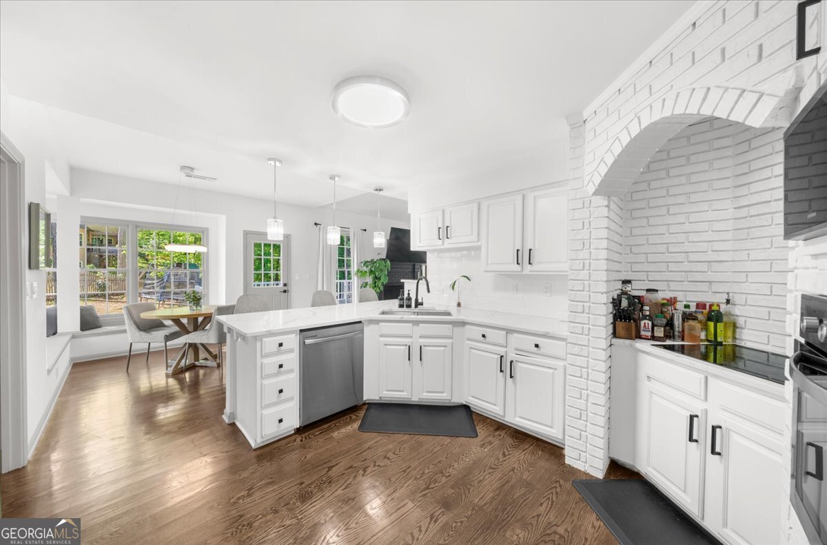 11285 Vedrines Drive Johns Creek - Photo 14