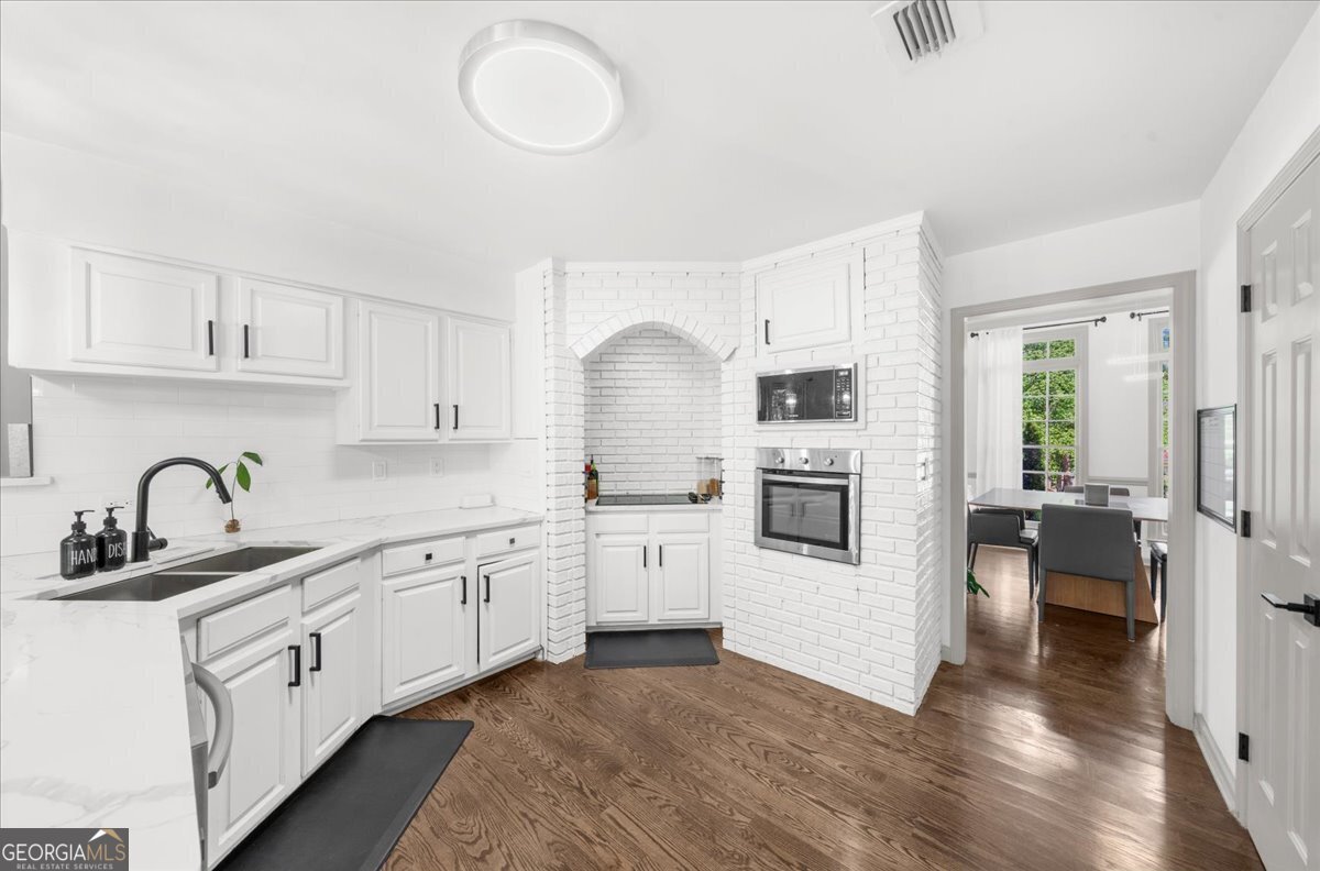 11285 Vedrines Drive Johns Creek - Photo 18