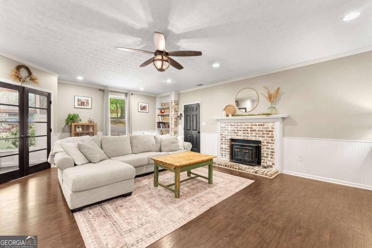 1407 Woodland Circle Gainesville - Photo 9