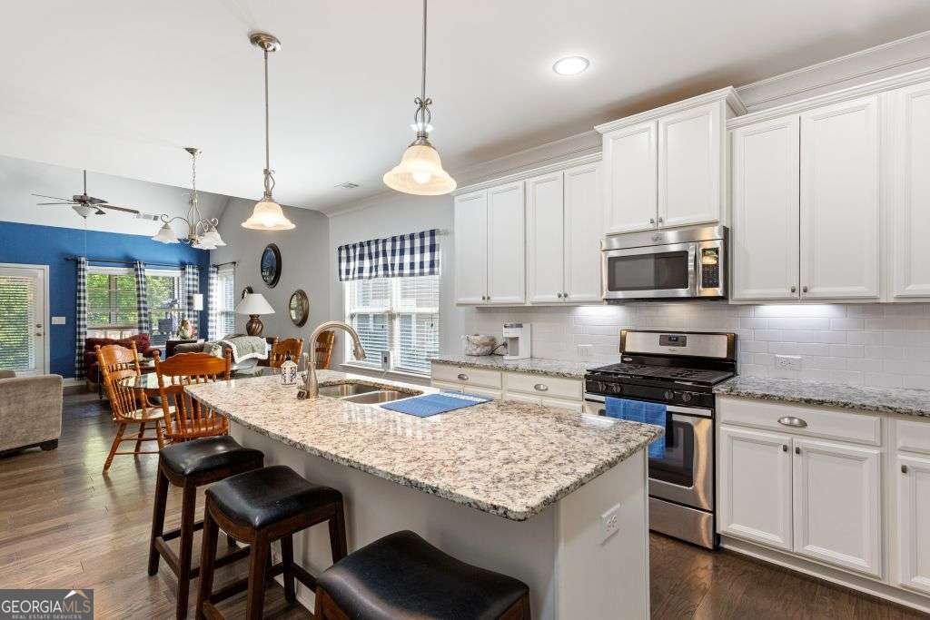 6867 Flagstone Way Flowery Branch - Photo 6