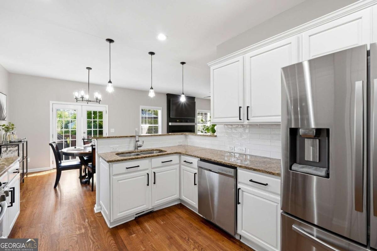 300 Tuggle Court Woodstock - Photo 9