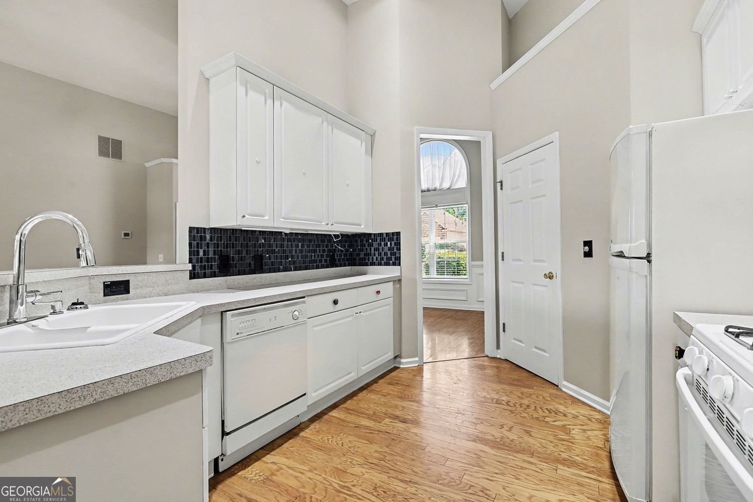 114 Clifford Court Canton - Photo 15