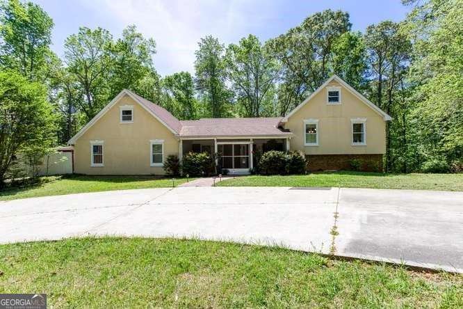 4854 Ivey Lane Douglasville - Photo 1