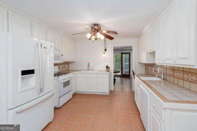 4854 Ivey Lane Douglasville - Photo 15