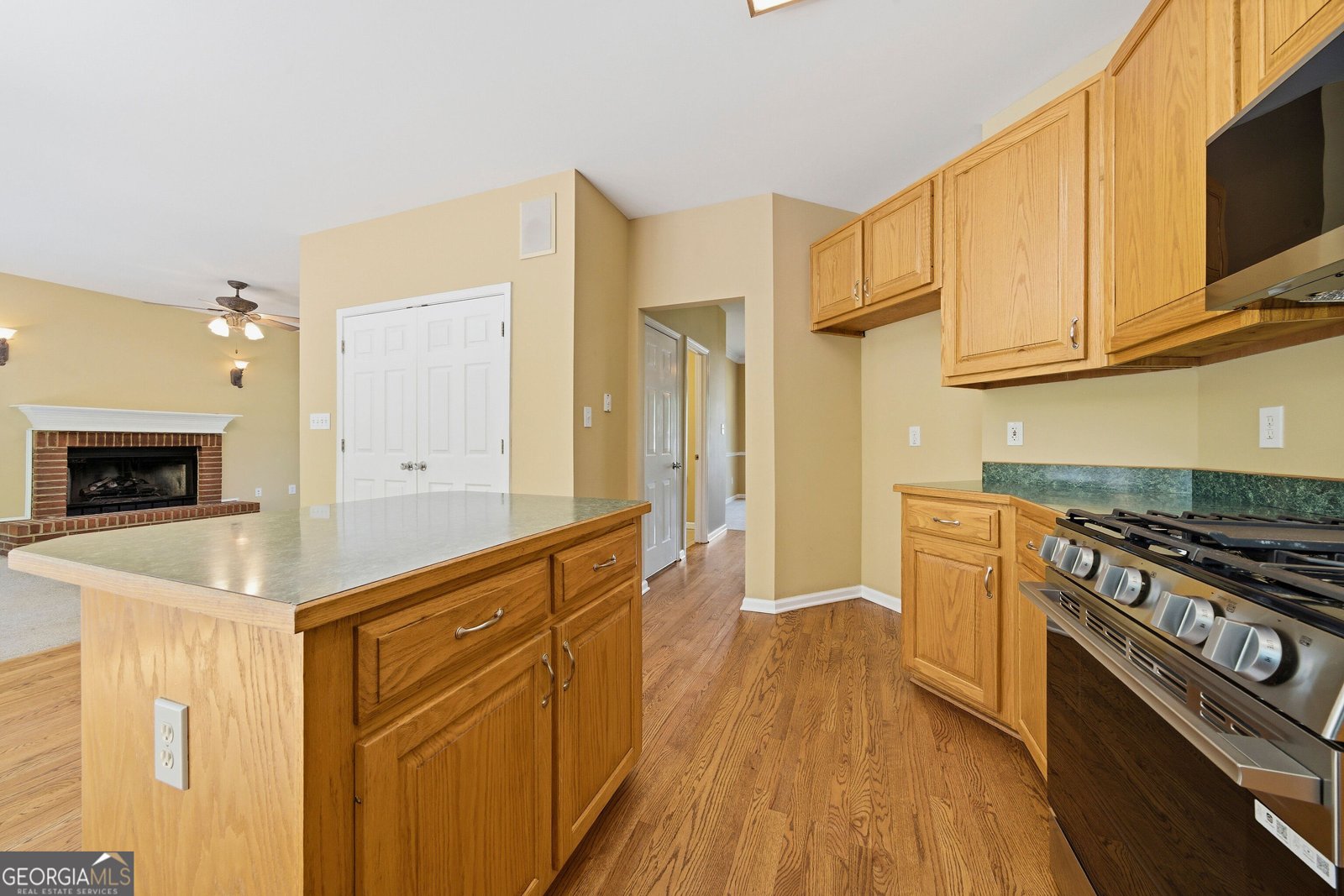 190 Valley Bluff Drive Fayetteville - Photo 10