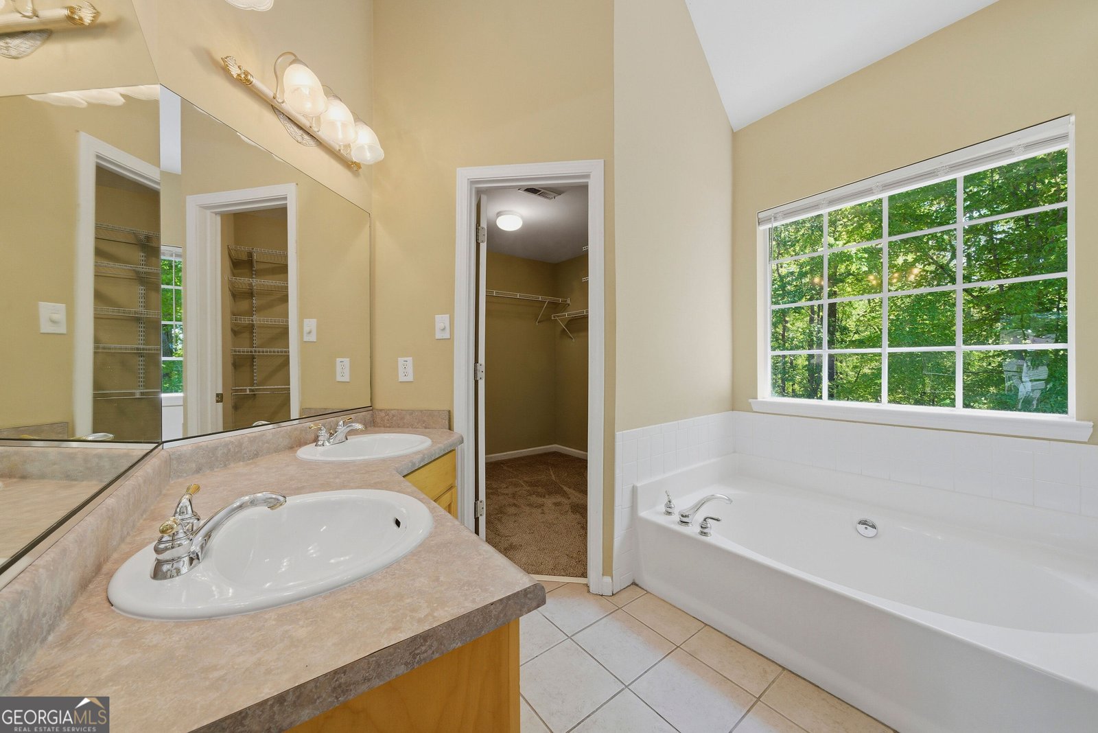 190 Valley Bluff Drive Fayetteville - Photo 17