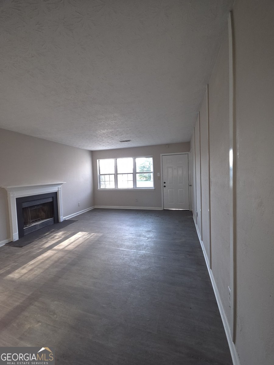 1735 Fox Chase Court Conyers - Photo 8